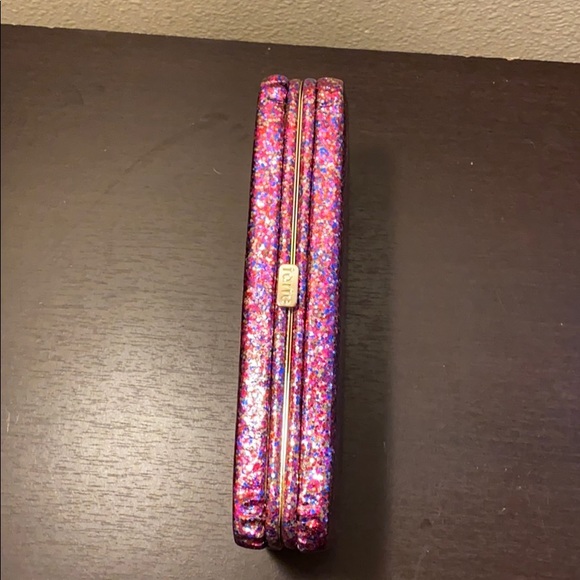 Tarte clay blush palette and clutch - Picture 7 of 8